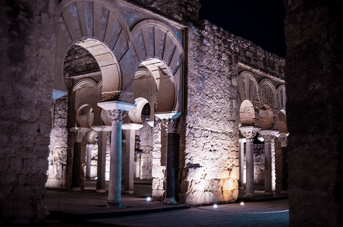 Medina Azahara nocturna